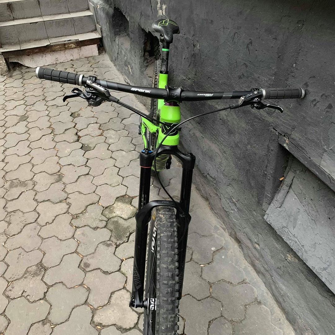 YT Capra 27.5 "L